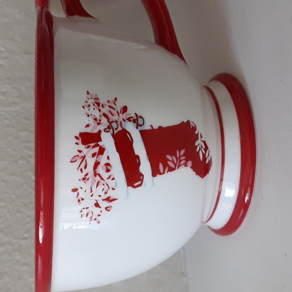 Starbucks holiday coffee mug two set - Picture 2 of 9